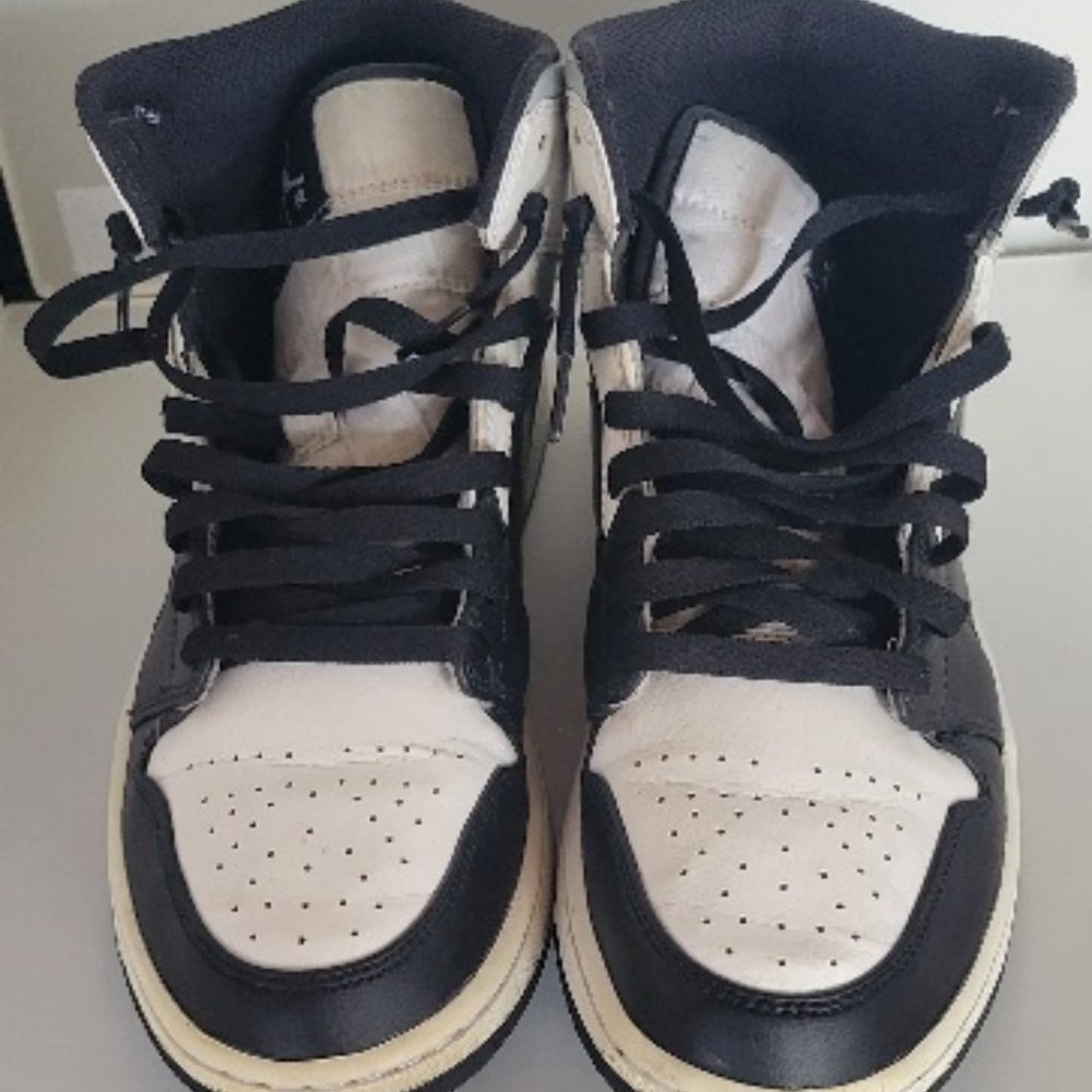 Nike - Air Jordan 1 Retro High OG ‘Dark Mocha’